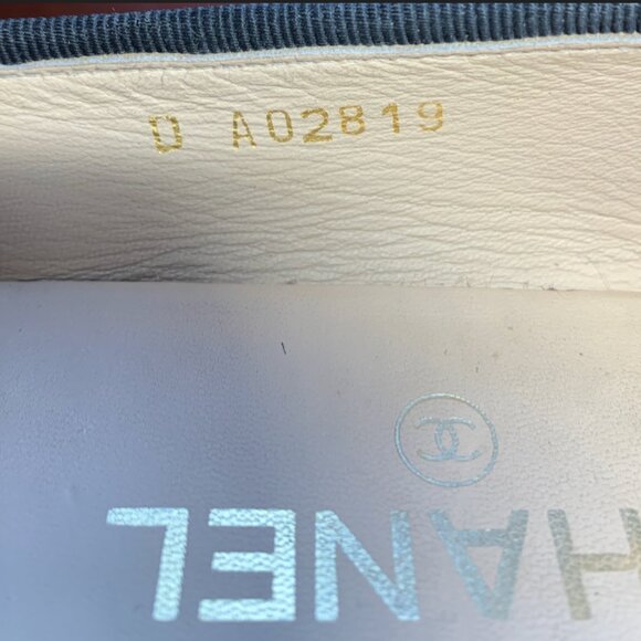 Authentic Chanel Lambskin Leather Ballet Flats 36.5 Black CC Bow Patent Cap Toe - Picture 3 of 16